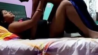 Dost ki sundar bibi se pussy fuck kiya